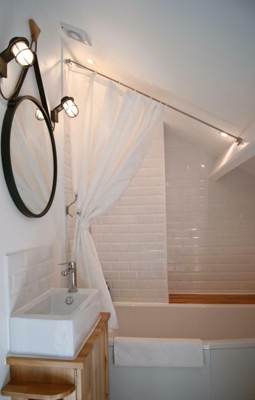 Le Grenier De Louisette Bed & Breakfast Libourne Dış mekan fotoğraf