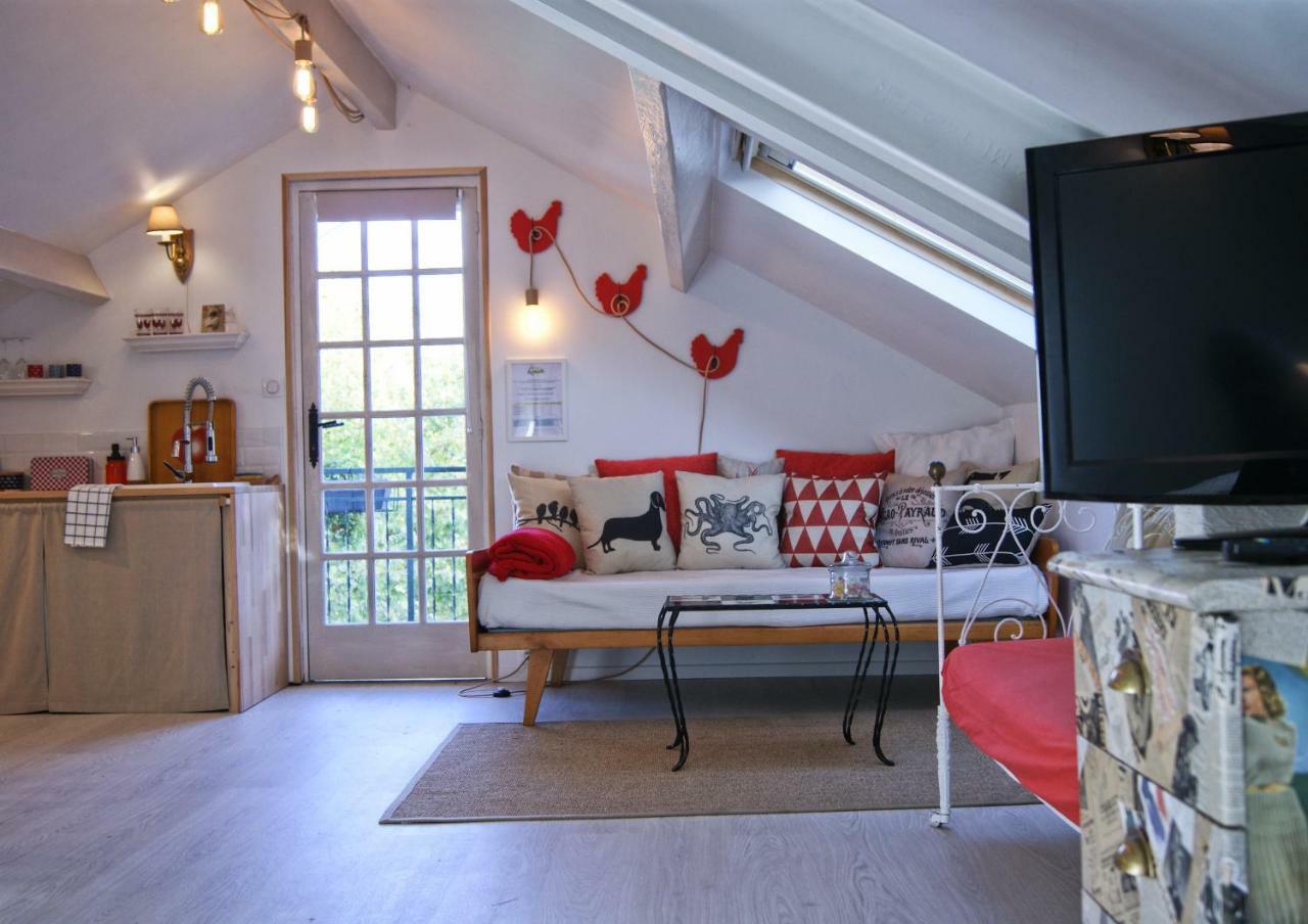 Le Grenier De Louisette Bed & Breakfast Libourne Dış mekan fotoğraf